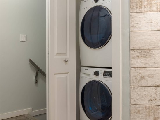 Whistler 2 Bedroom Accommodation - Glacier's Reach - #4050