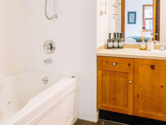 Whistler 2 Bedroom Accommodation - The Woods - #4075