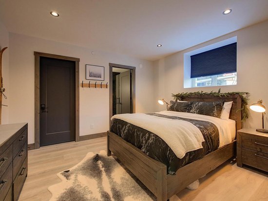 Big White 3 Bedroom Accommodation - Chalet/House - #4106 Big White 3 Bedroom Accommodation - Chalet/House - #4106