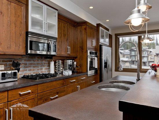 Big White 2 Bedroom Accommodation - Timbers - #4272