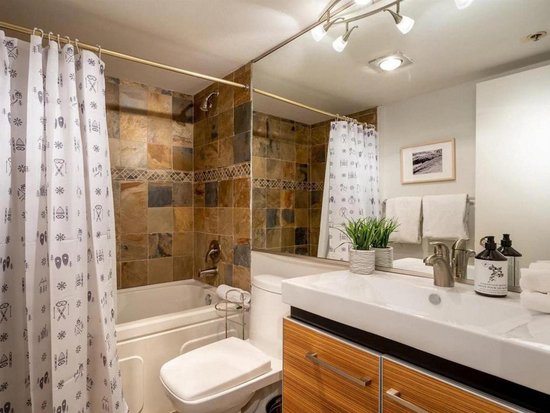 Whistler 2 Bedroom Accommodation - Glacier Lodge - #4297