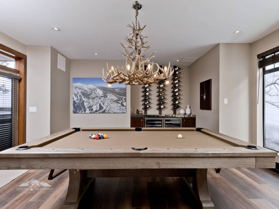 Big White 5 Bedroom Accommodation - Mt Womple - #4321