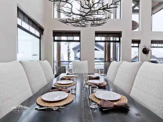 Big White 5 Bedroom Accommodation - Mt Womple - #4321