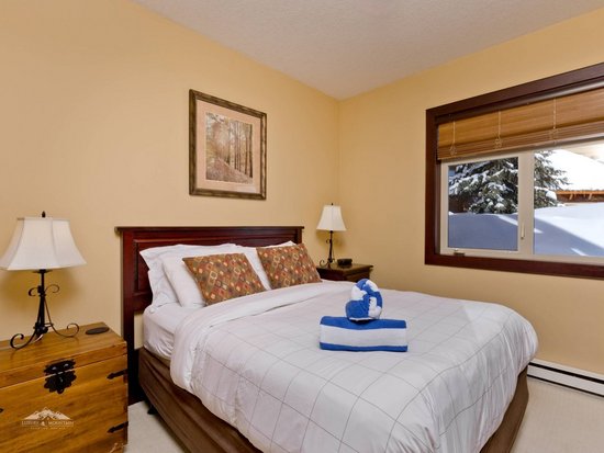 Big White 4 Bedroom Accommodation - Aspens - #4322 Big White 4 Bedroom Accommodation - Aspens - #4322