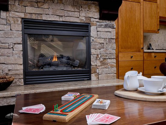 Big White 4 Bedroom Accommodation - Aspens - #4322 Big White 4 Bedroom Accommodation - Aspens - #4322