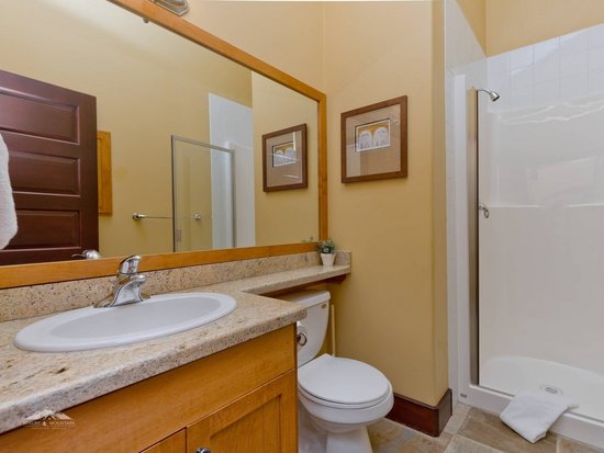 Big White 4 Bedroom Accommodation - Aspens - #4322 Big White 4 Bedroom Accommodation - Aspens - #4322