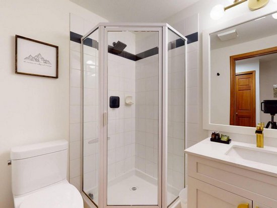 Whistler 2 Bedroom Accommodation - Stoney Creek - Lagoons - #4329