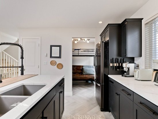 Big White 3 Bedroom Accommodation - Trappers' Crossing - #4332