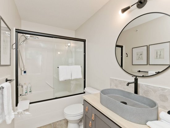 Big White 3 Bedroom Accommodation - Trappers' Crossing - #4332