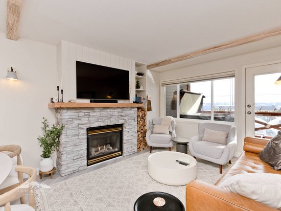 3 Bedroom Big White Vacation Rental - Trappers' Crossing