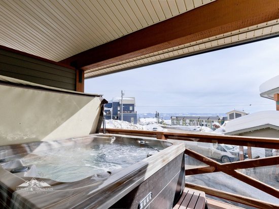 Big White 3 Bedroom Accommodation - Trappers' Crossing - #4332