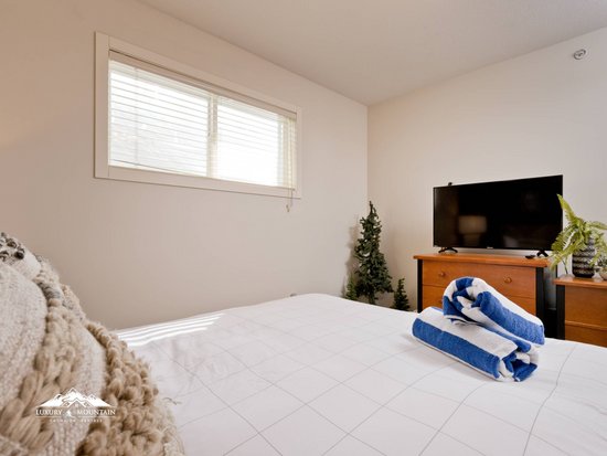 Big White 3 Bedroom Accommodation - Trappers' Crossing - #4332