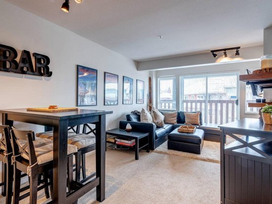 Whistler 1 Bedroom Accommodation - Whistler Town Plaza - Eagle Lodge - #4334