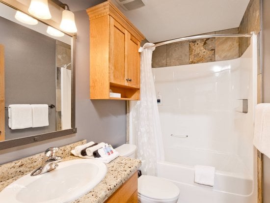 Big White 3 Bedroom Accommodation - Aspens - #4342 Big White 3 Bedroom Accommodation - Aspens - #4342
