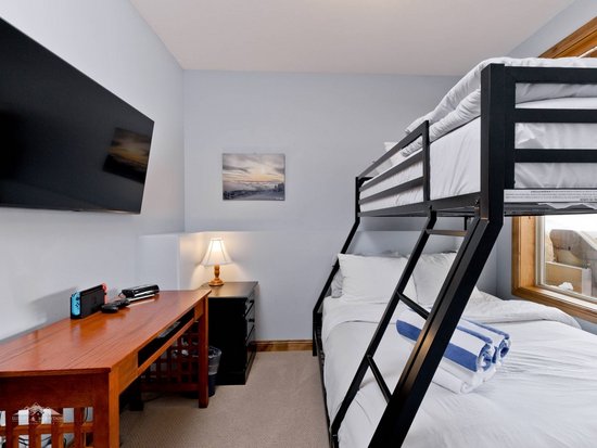 Big White 3 Bedroom Accommodation - Aspens - #4342 Big White 3 Bedroom Accommodation - Aspens - #4342