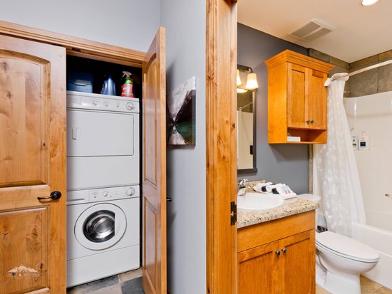 Big White 3 Bedroom Accommodation - Aspens - #4342 Big White 3 Bedroom Accommodation - Aspens - #4342