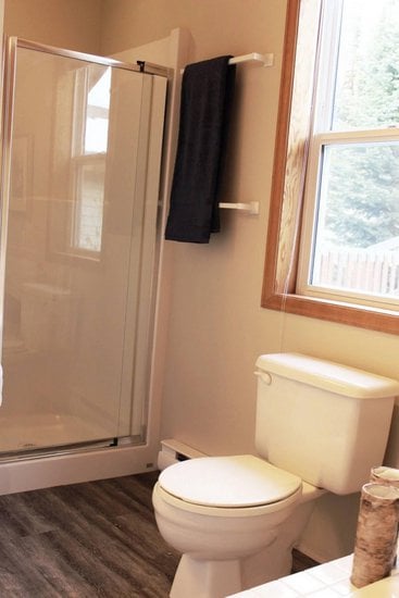 Big White 5 Bedroom Accommodation - Snow Pine Estates - #4349