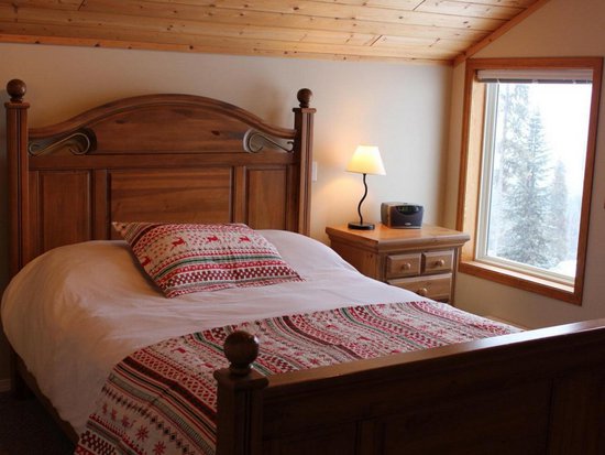 Big White 5 Bedroom Accommodation - Snow Pine Estates - #4349