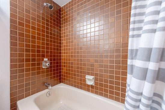Big White Studio Accommodation - Moguls - #4355 Big White Studio Accommodation - Moguls - #4355