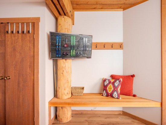 Big White Studio Accommodation - Moguls - #4355