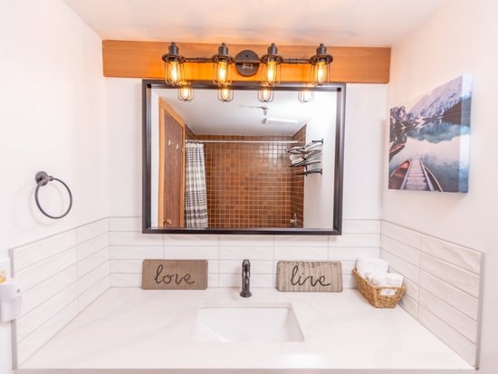 Big White Studio Accommodation - Moguls - #4355