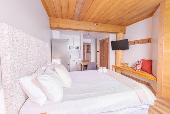 Big White Studio Accommodation - Moguls - #4355 Big White Studio Accommodation - Moguls - #4355