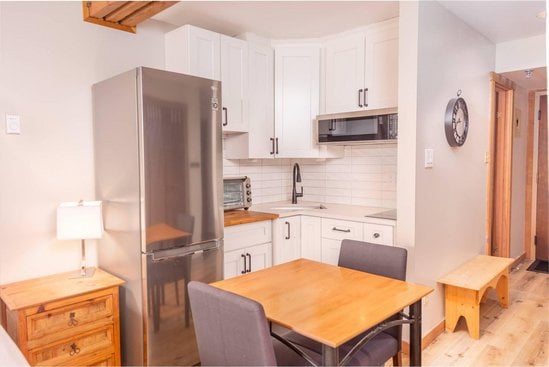 Big White Studio Accommodation - Moguls - #4355 Big White Studio Accommodation - Moguls - #4355