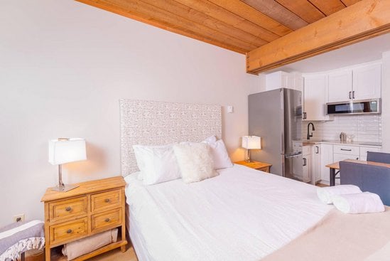Big White Studio Accommodation - Moguls - #4355 Big White Studio Accommodation - Moguls - #4355