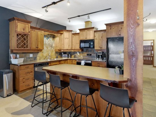 Big White 3 Bedroom Accommodation - Perfection Ridge - #4356