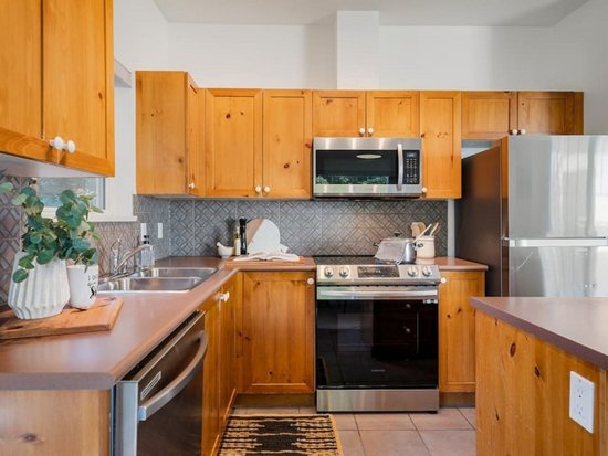 Whistler 2 Bedroom Accommodation - Deer Run - #4357