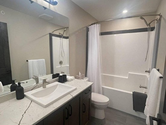 Sun Peaks 3 Bedroom Accommodation - Altitude - #4362