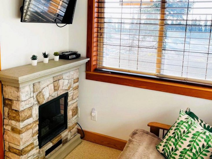 Big White 2 Bedroom Accommodation - Whitetail - #4381 Big White 2 Bedroom Accommodation - Whitetail - #4381