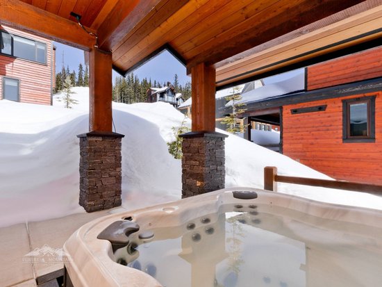 Big White 4 Bedroom Accommodation - Toboggan Run - #4382