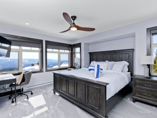 Big White 4 Bedroom Accommodation - Toboggan Run - #4382