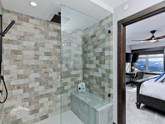 Big White 4 Bedroom Accommodation - Toboggan Run - #4382