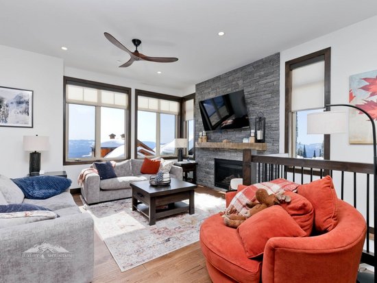 Big White 4 Bedroom Accommodation - Toboggan Run - #4382