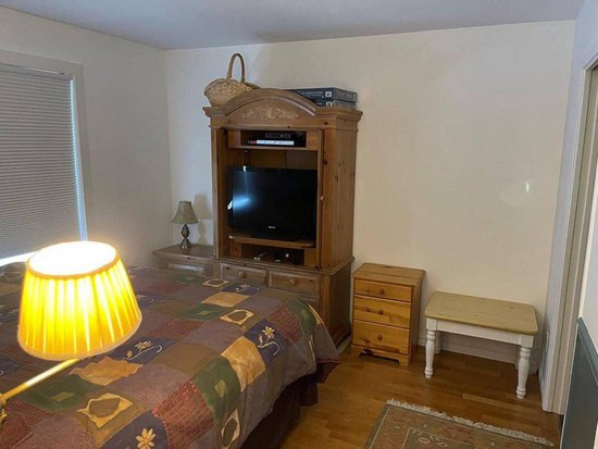 Big White 3 Bedroom Accommodation - Plaza on the Ridge - #4384 Big White 3 Bedroom Accommodation - Plaza on the Ridge - #4384