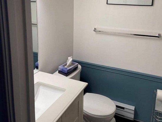 Big White 3 Bedroom Accommodation - Plaza on the Ridge - #4384 Big White 3 Bedroom Accommodation - Plaza on the Ridge - #4384