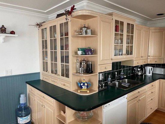 Big White 3 Bedroom Accommodation - Plaza on the Ridge - #4384 Big White 3 Bedroom Accommodation - Plaza on the Ridge - #4384