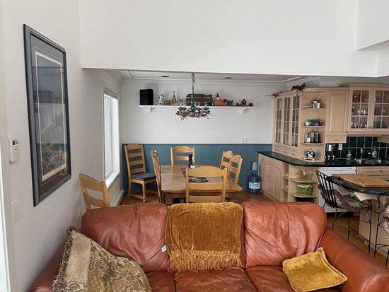 Big White 3 Bedroom Accommodation - Plaza on the Ridge - #4384 Big White 3 Bedroom Accommodation - Plaza on the Ridge - #4384