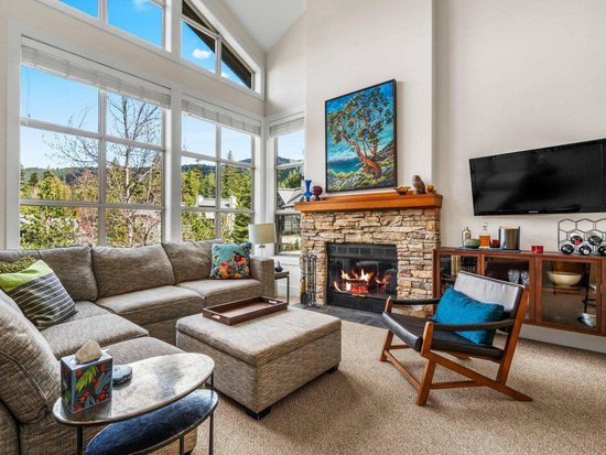 Whistler 3 Bedroom Accommodation - Blackcomb Greens - #4385