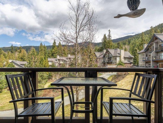 Whistler 3 Bedroom Accommodation - Blackcomb Greens - #4385