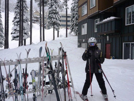 Big White 4 Bedroom Accommodation - Plaza on the Ridge - #4388 Big White 4 Bedroom Accommodation - Plaza on the Ridge - #4388