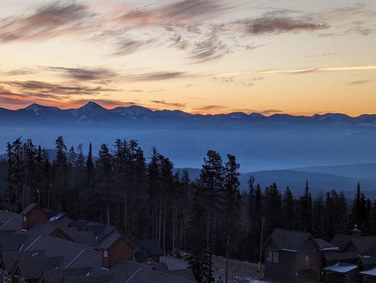 Big White 4 Bedroom Accommodation - Plaza on the Ridge - #4388 Big White 4 Bedroom Accommodation - Plaza on the Ridge - #4388