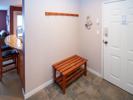 Big White 2 Bedroom Accommodation - Trappers' Crossing - #4397 Big White 2 Bedroom Accommodation - Trappers' Crossing - #4397