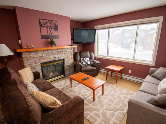 Big White 2 Bedroom Accommodation - Trappers' Crossing - #4397 Big White 2 Bedroom Accommodation - Trappers' Crossing - #4397