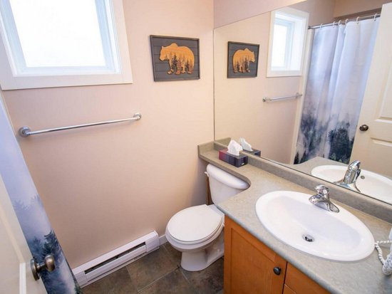 Big White 2 Bedroom Accommodation - Trappers' Crossing - #4397 Big White 2 Bedroom Accommodation - Trappers' Crossing - #4397