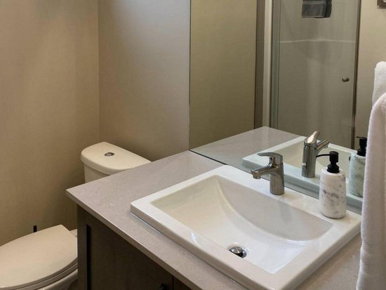 Sun Peaks 2 Bedroom Accommodation - Altitude - #4401 Sun Peaks 2 Bedroom Accommodation - Altitude - #4401