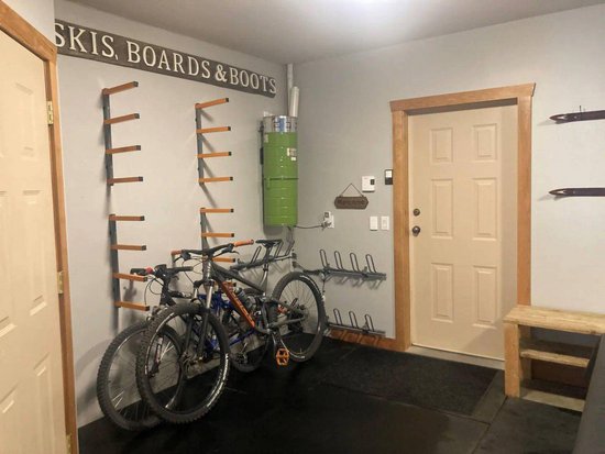 Big White 4 Bedroom Accommodation - Snow Pine Estates - #4405