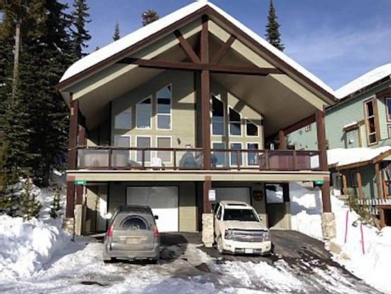 Big White 4 Bedroom Accommodation - Snow Pine Estates - #4405